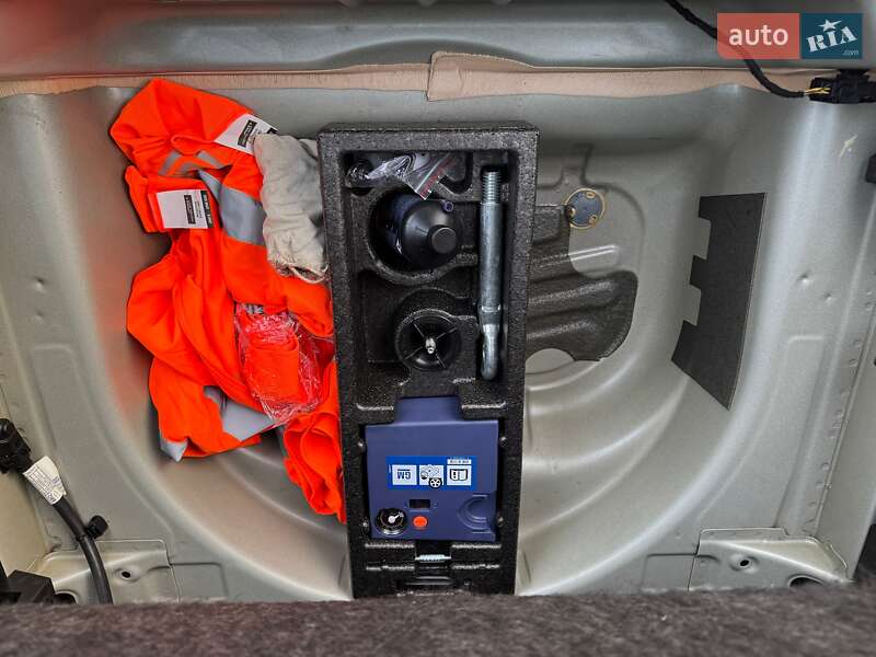 Універсал Opel Astra 2017 в Луцьку