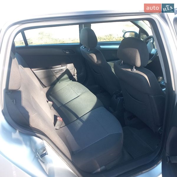 Универсал Opel Astra 2009 в Жмеринке