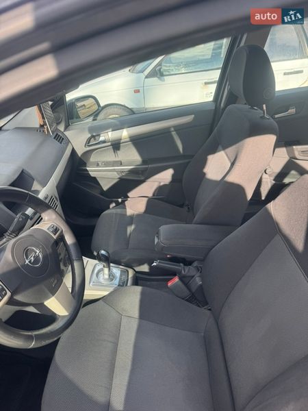 Универсал Opel Astra 2007 в Полтаве