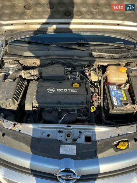 Хэтчбек Opel Astra 2005 в Черкассах