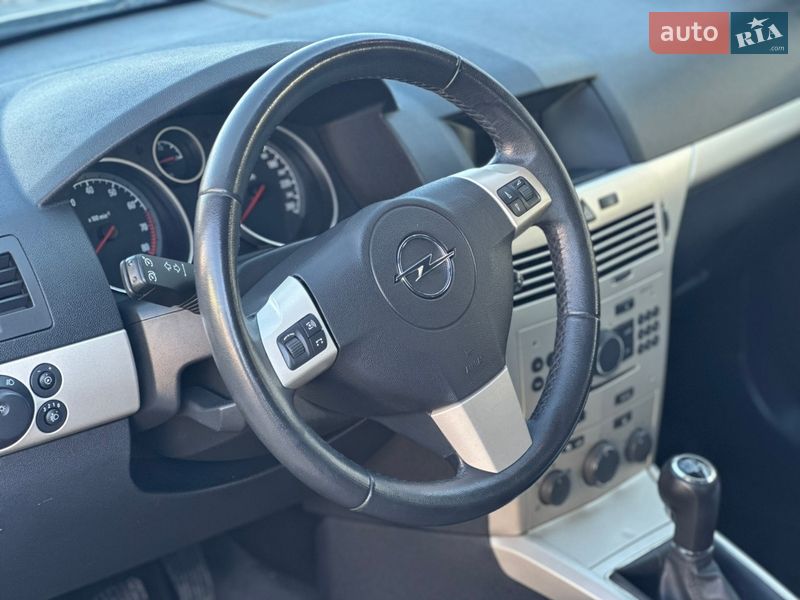 Универсал Opel Astra 2008 в Виннице