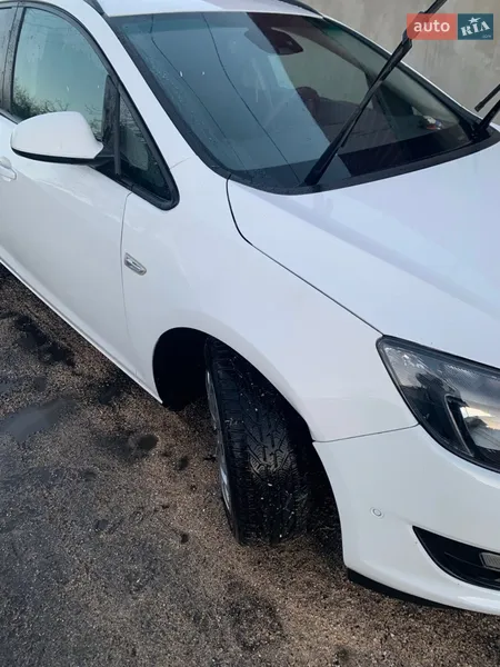 Opel Astra 2014 VIN W0LPD8E33F8026136 фото оголошення 2 з 58