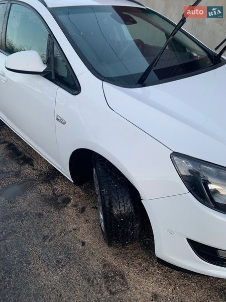 Универсал Opel Astra 2014 в Житомире фото 2 Универсал Opel Astra 2014 в Житомире