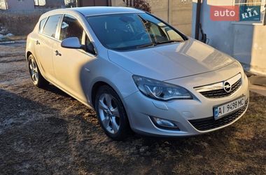 Хэтчбек Opel Astra 2011 в Киеве