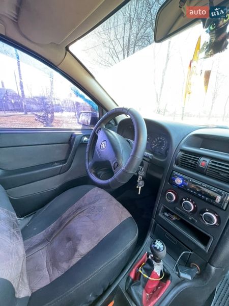Седан Opel Astra 2006 в Коломые
