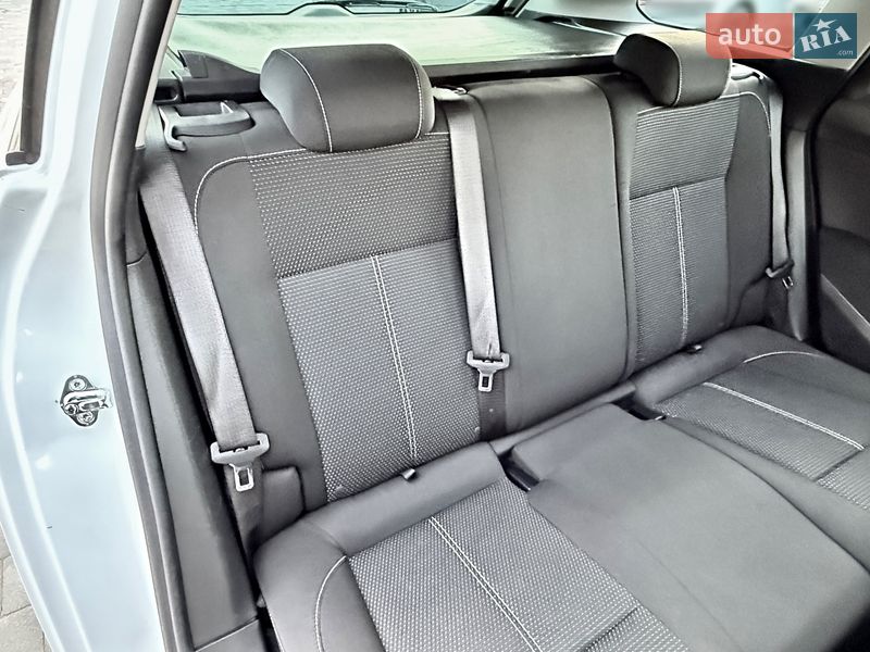 Универсал Opel Astra 2011 в Дрогобыче