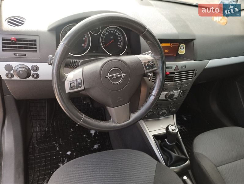 Универсал Opel Astra 2006 в Оржеве