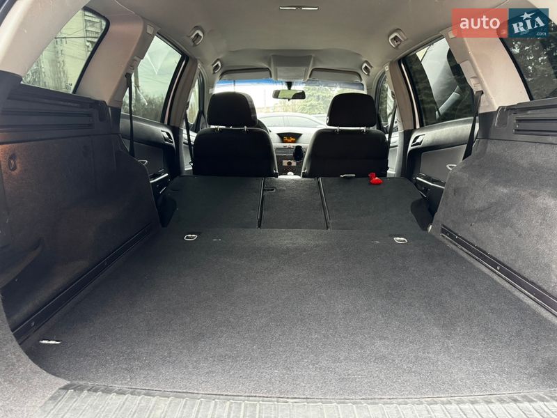 Універсал Opel Astra 2004 в Запоріжжі