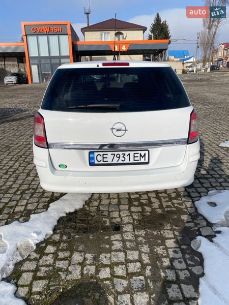 Універсал Opel Astra 2011 в Кельменцях