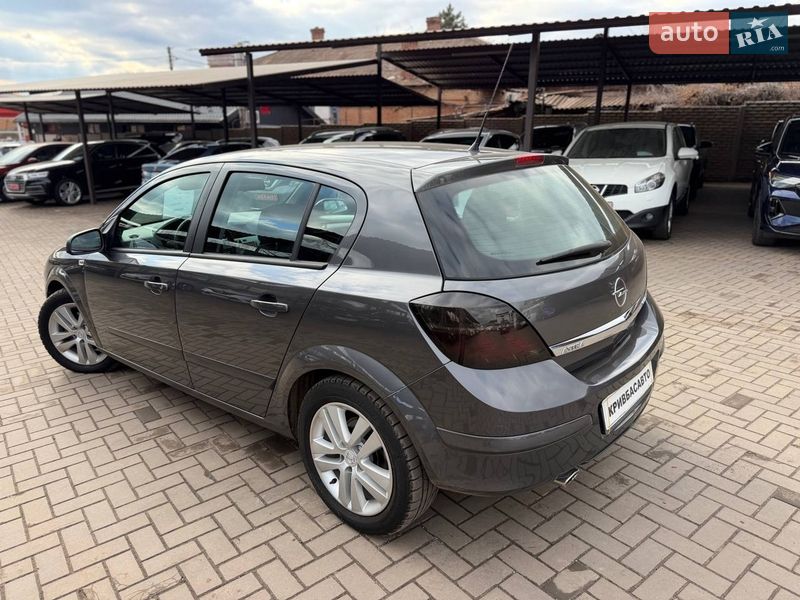 Хэтчбек Opel Astra 2009 в Кривом Роге