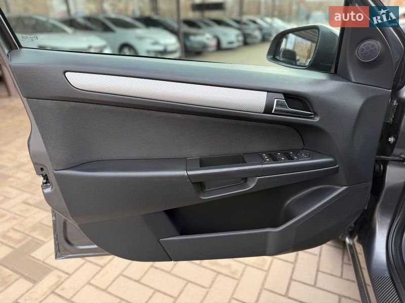 Хэтчбек Opel Astra 2009 в Кривом Роге