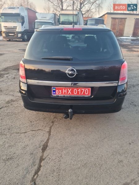Универсал Opel Astra 2008 в Луцке