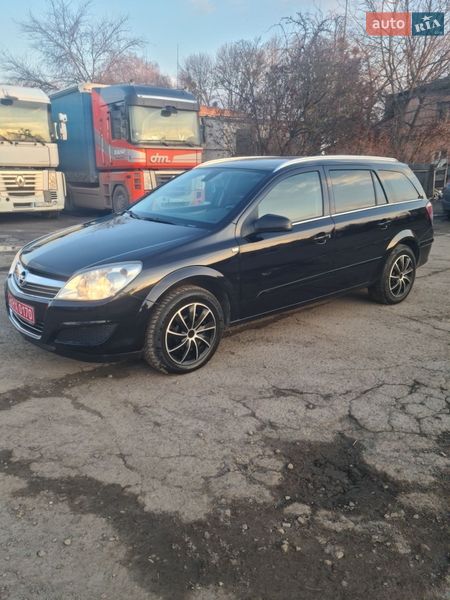 Универсал Opel Astra 2008 в Луцке
