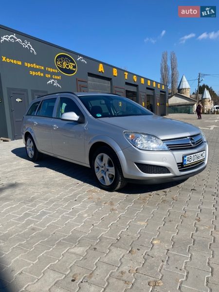 Универсал Opel Astra 2009 в Ямполе