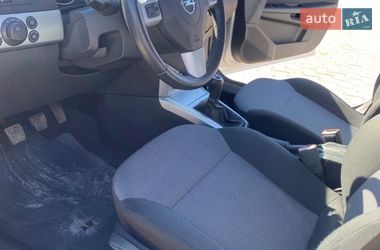 Универсал Opel Astra 2009 в Ямполе