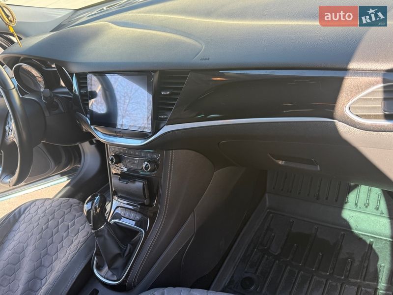 Универсал Opel Astra 2016 в Львове