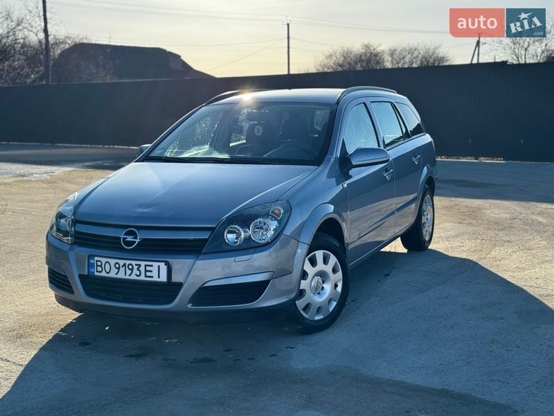 Универсал Opel Astra 2004 в Чорткове