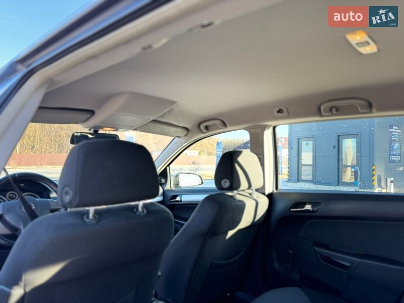 Универсал Opel Astra 2004 в Чорткове