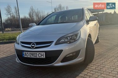 Универсал Opel Astra 2013 в Мукачево