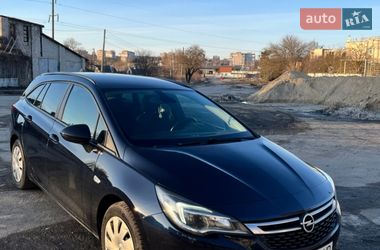 Універсал Opel Astra 2019 в Житомирі