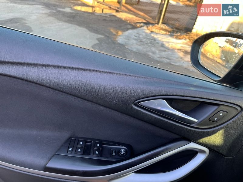 Универсал Opel Astra 2019 в Житомире