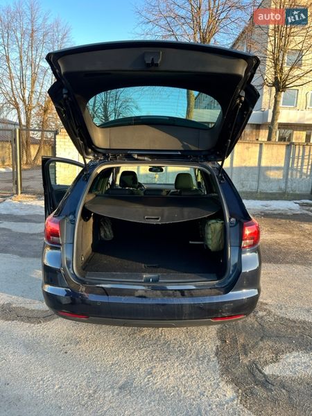 Универсал Opel Astra 2019 в Житомире