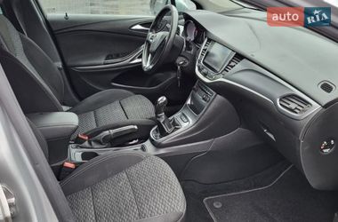 Универсал Opel Astra 2018 в Городке