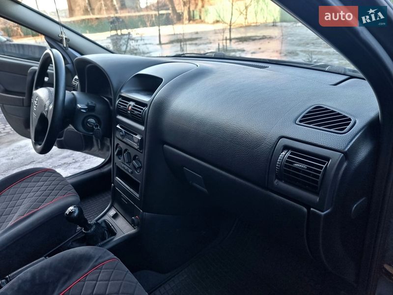 Седан Opel Astra 2008 в Виннице