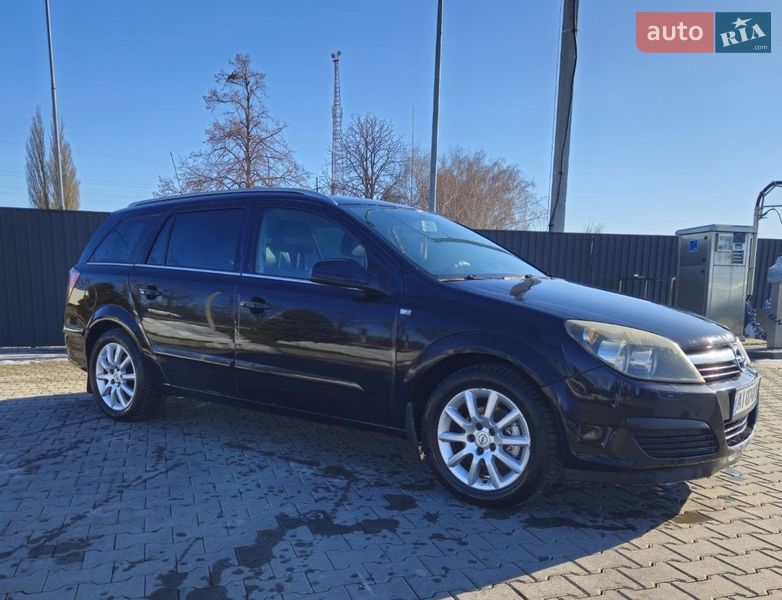 Универсал Opel Astra 2005 в Киеве