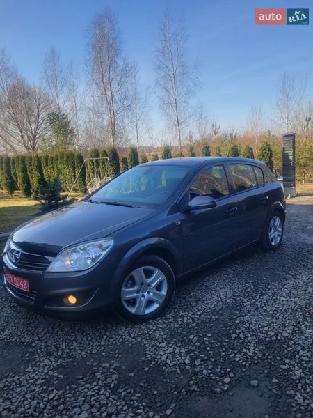 Хэтчбек Opel Astra 2009 в Луцке