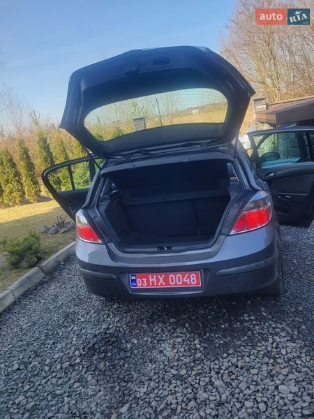 Хэтчбек Opel Astra 2009 в Луцке