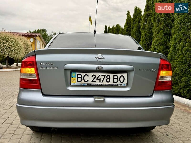 Седан Opel Astra 2007 в Дрогобыче