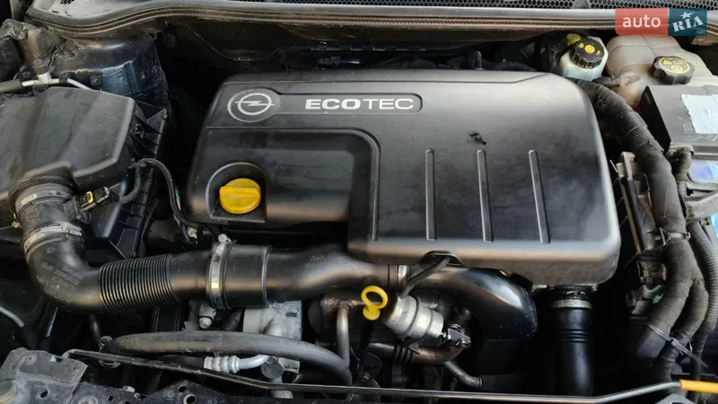 Opel Astra 2012