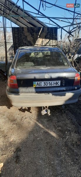 Седан Opel Astra 1994 в Кривому Розі