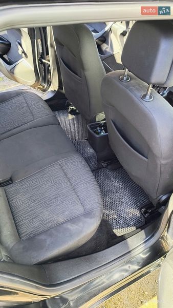 Хэтчбек Opel Astra 2013 в Ровно