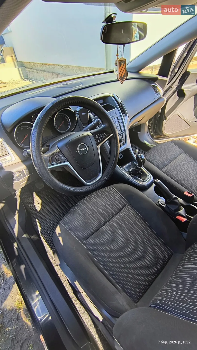 2013 Opel Astra - мініатюра 10