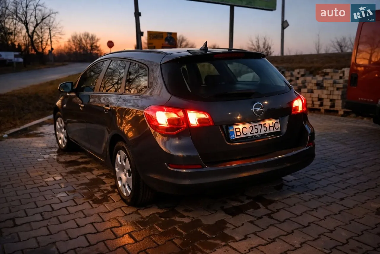 2012 Opel Astra - мініатюра 12