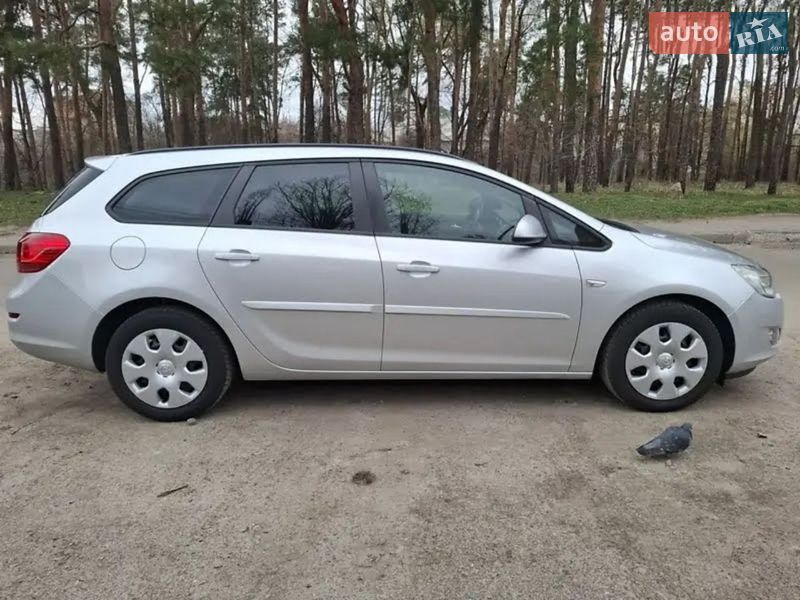 Універсал Opel Astra 2011 в Києві фото 4 Універсал Opel Astra 2011 в Києві