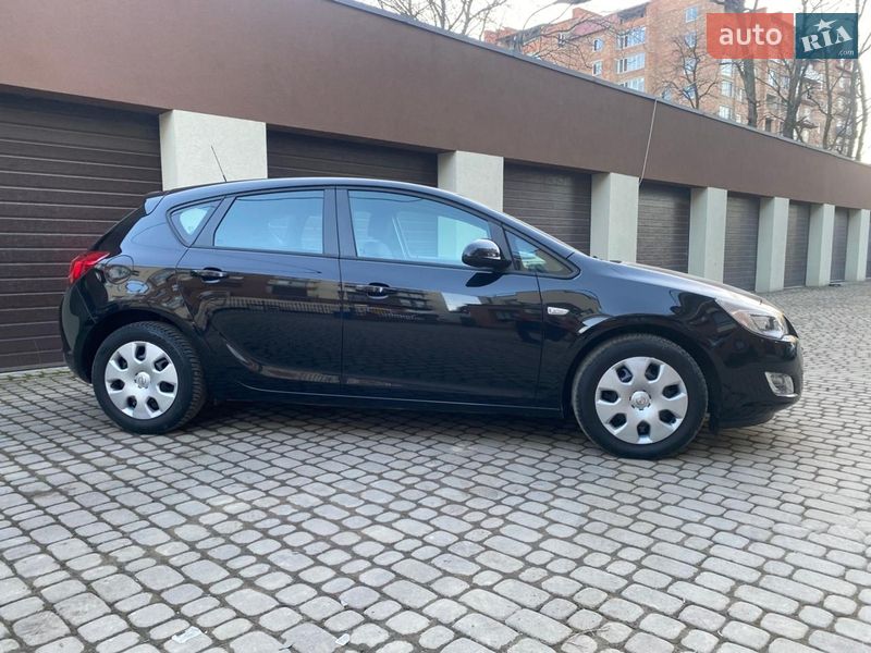 Хэтчбек Opel Astra 2010 в Коломые
