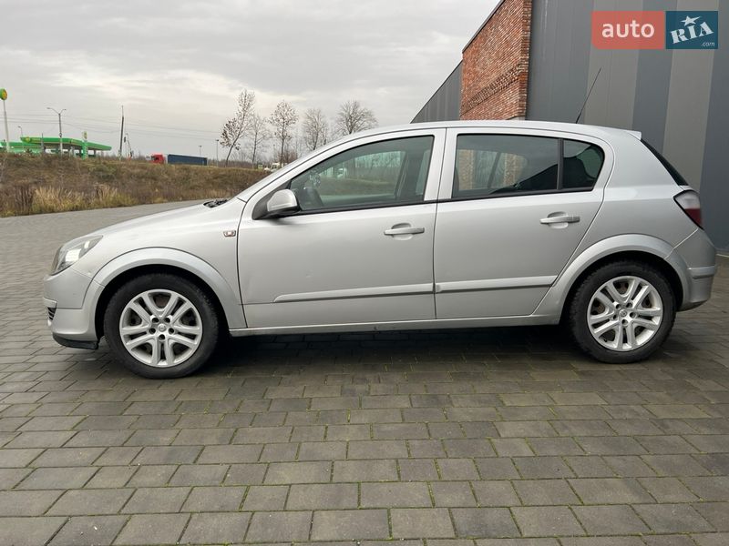Хэтчбек Opel Astra 2005 в Хмельницком