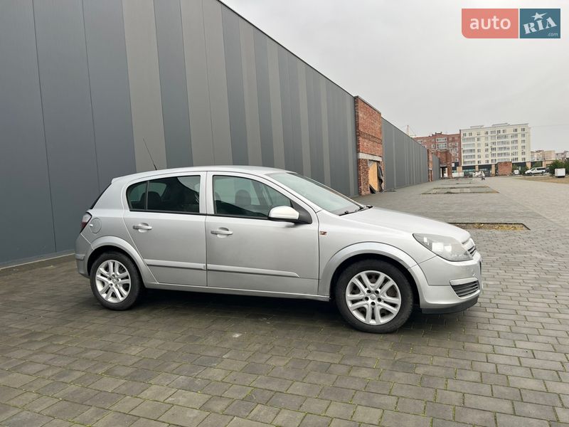 Хэтчбек Opel Astra 2005 в Хмельницком