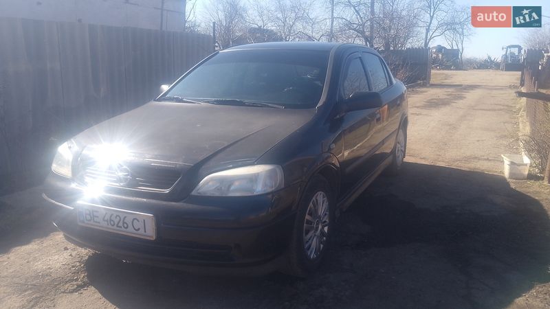 Седан Opel Astra 2008 в Казанке