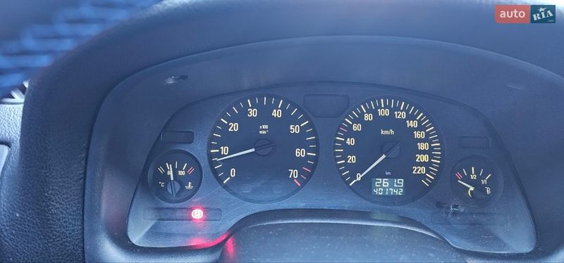 Седан Opel Astra 2006 в Києві