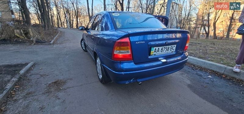 Седан Opel Astra 2006 в Києві