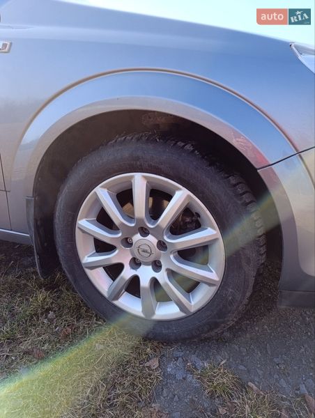 Універсал Opel Astra 2008 в Звягелі