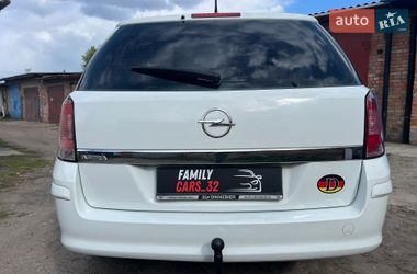 Універсал Opel Astra 2010 в Ніжині