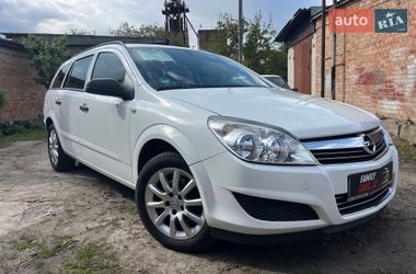 Універсал Opel Astra 2010 в Ніжині