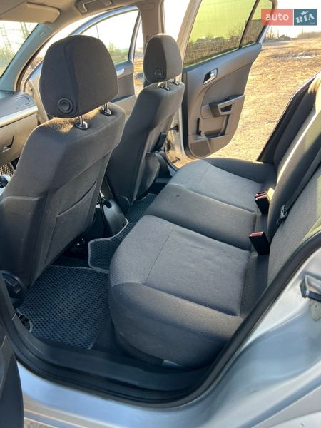 Хэтчбек Opel Astra 2009 в Хмельницком