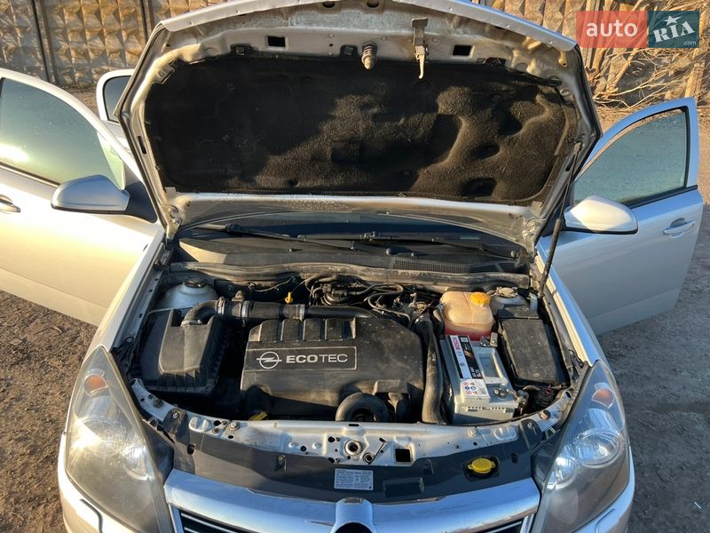 Хэтчбек Opel Astra 2009 в Хмельницком