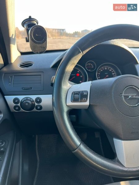 Хэтчбек Opel Astra 2009 в Хмельницком